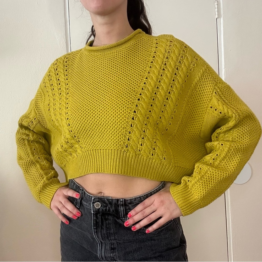Women’s chartreuse medium cropped sweater